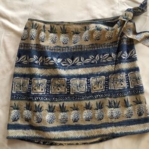 Women’s wrap skirt